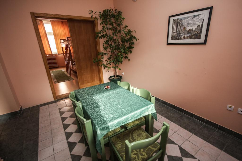 ノヴィ・サド Terasaホステル 部屋 写真